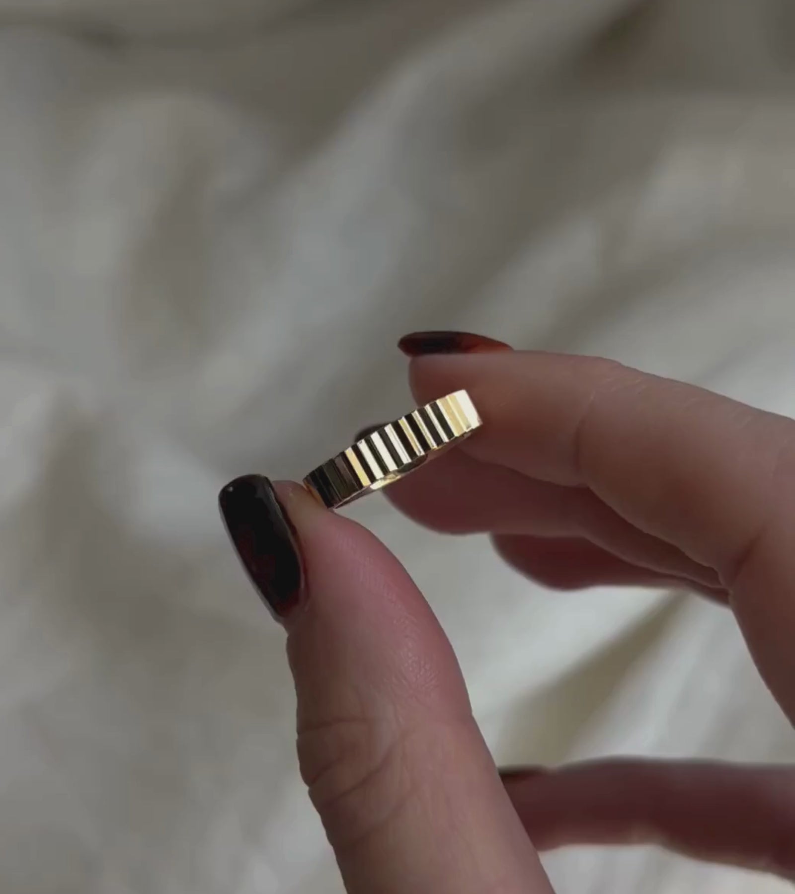 Fluted Band